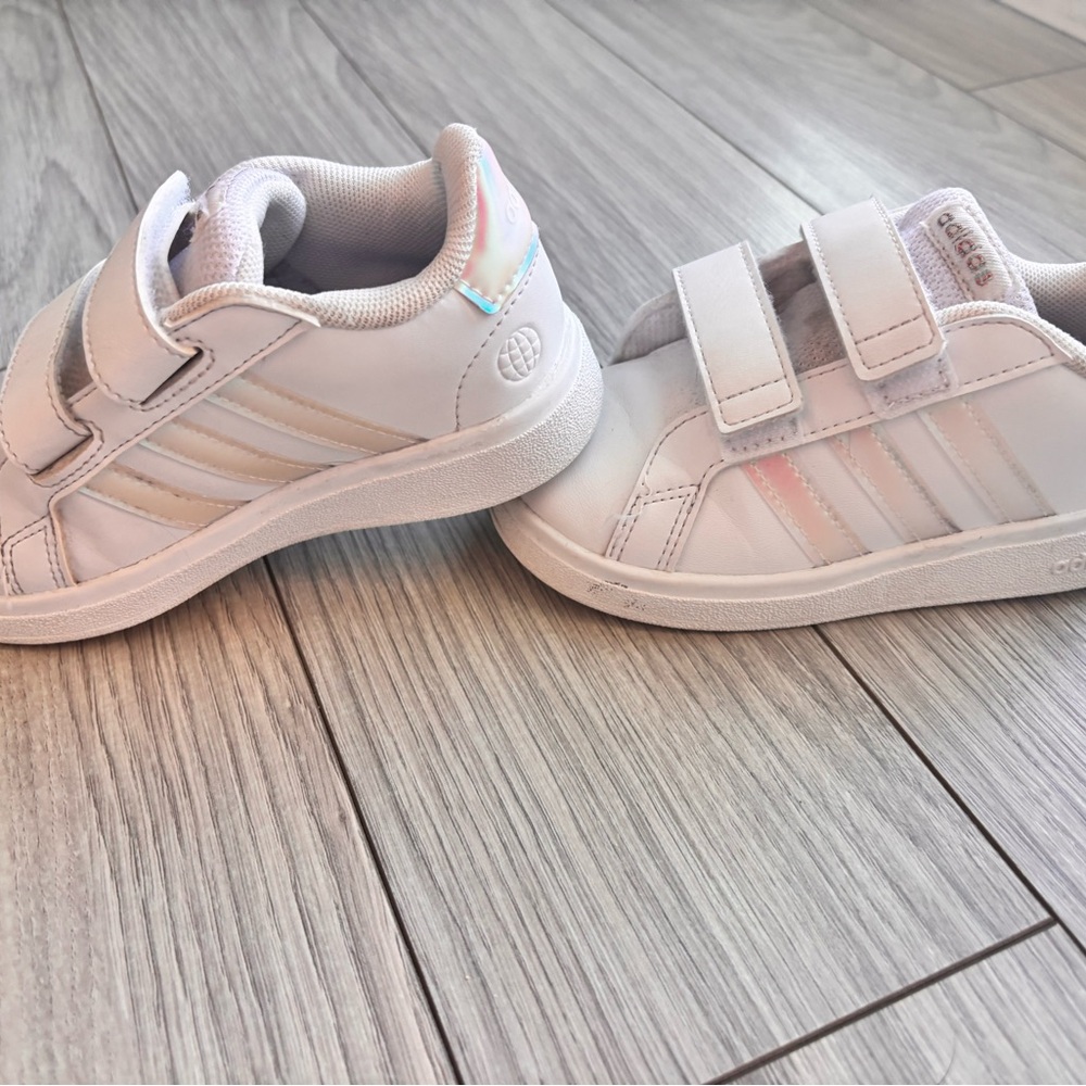 adidas Kids White Sneakers with Iridescent Accents